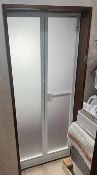 浴室ドア交換 施工後