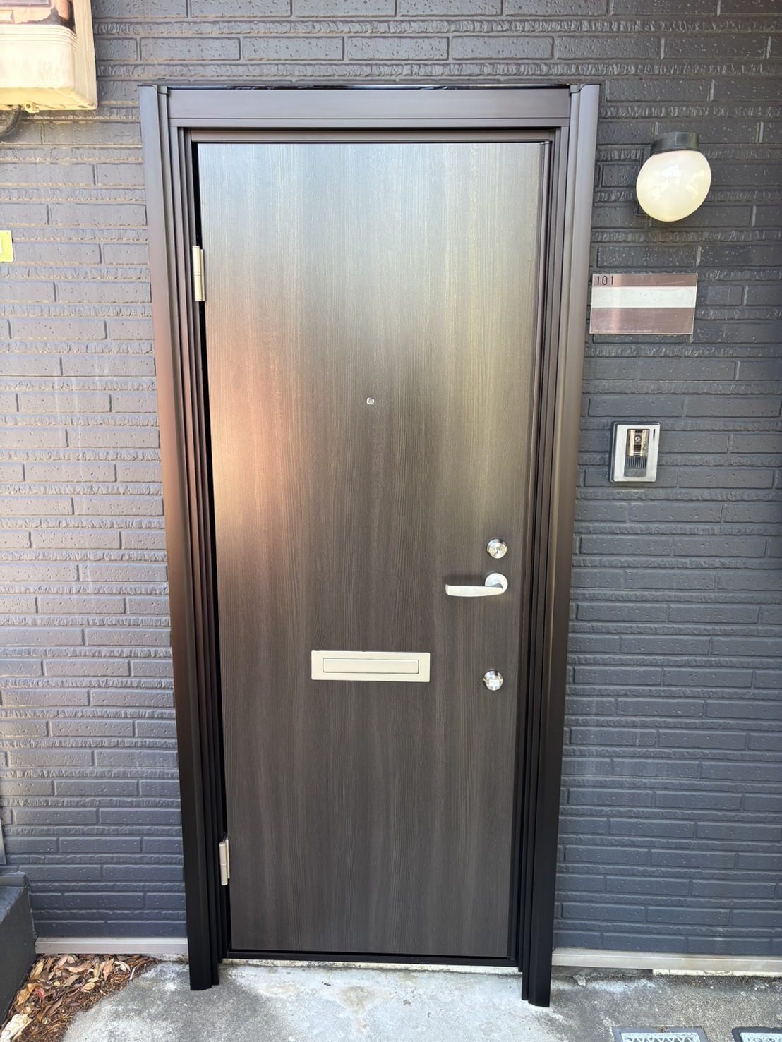 玄関ドア交換（アパート） 施工後